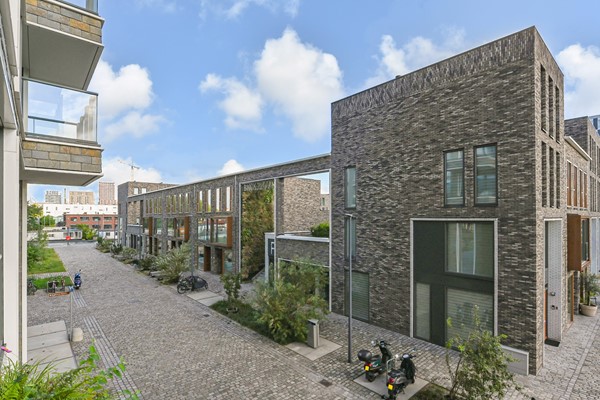 Medium property photo - Zodiakplein 93, 2516 CH Den Haag